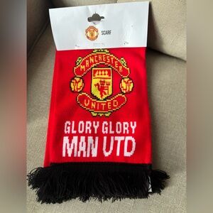 Vintage 1997 Manchester United GLORY GLORY MAN UTD Official Red Scarf Crest NWT